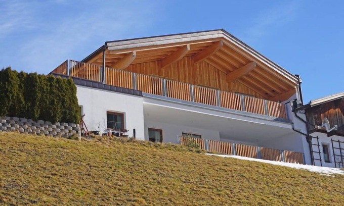Schnann Apartamento | Freiheit-La by Interhome