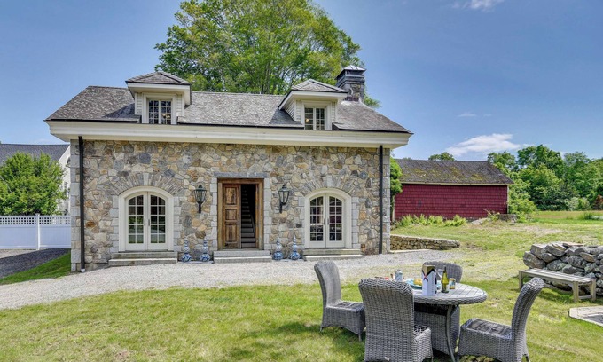 Stonington Casa | French Château Near Beaches, Mystic & Casinos!