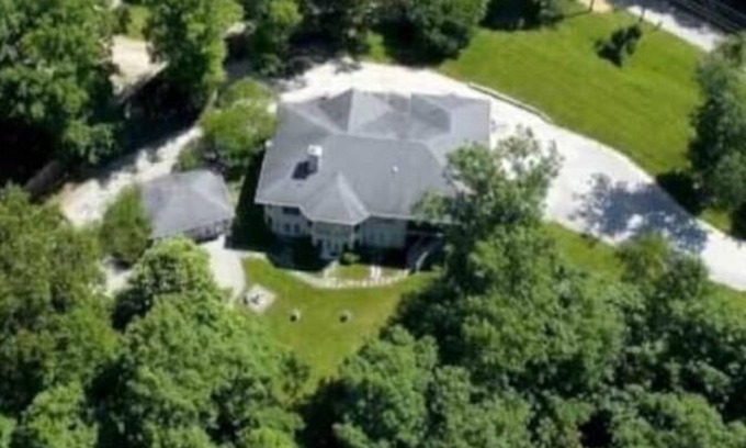 Bloomington Casa | French Country Main&Guest House