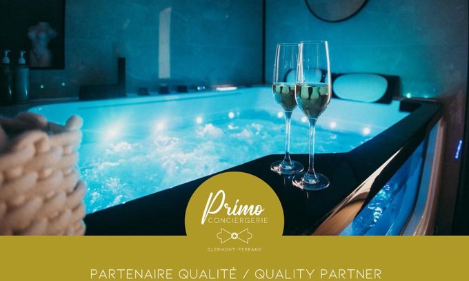 La Glaciere Apartamento | FRENCH KlSS - Love Room by PRIM0 C0NCIERGERIE