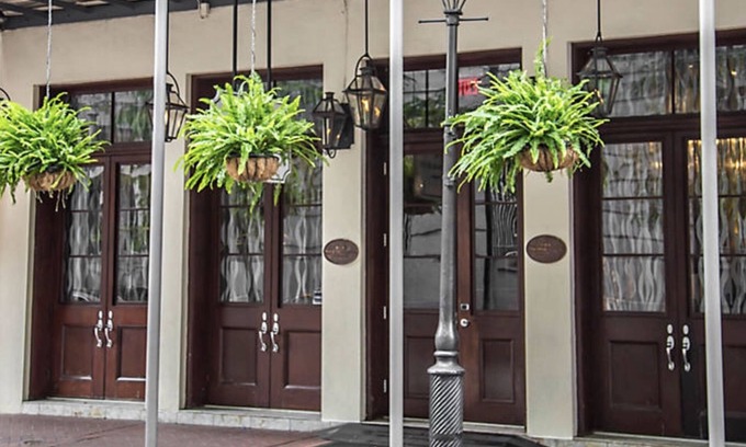 Central Business District Hotel | French Quarter Prime 2BR Villa en el corazón de NOLA