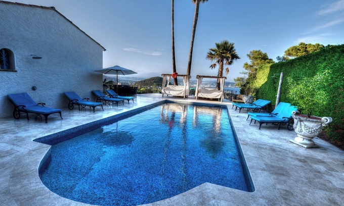 Theoule-sur-Mer Villa | Cannes Mandelieu/Theoule border Lovely 6-Bed Villa