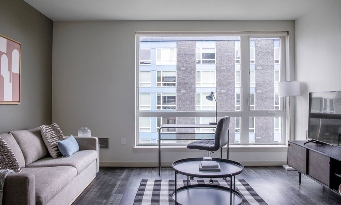Yesler Terrace Apartamento | Fresh First Hill Jr 1BR w/ Gym, Lounge & BBQ, nr Park, by Blueground