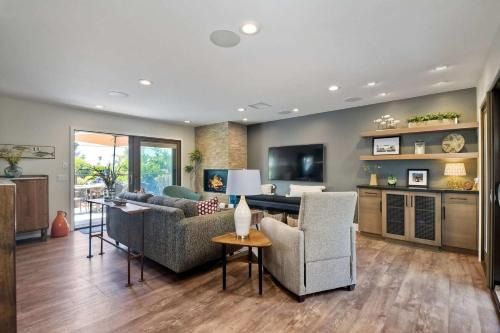 Encinitas Casa | Fresh & Modern 3BR - Just Blocks from Beach