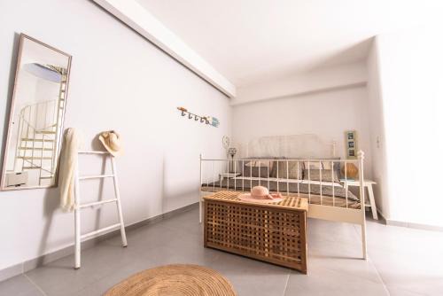 Platis Gialos Apartamento | Fresh renovated maisonette close to the beach