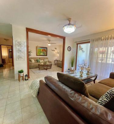 Santo Domingo Apartamento | FreshBreeze - Apartment Near US Embassy