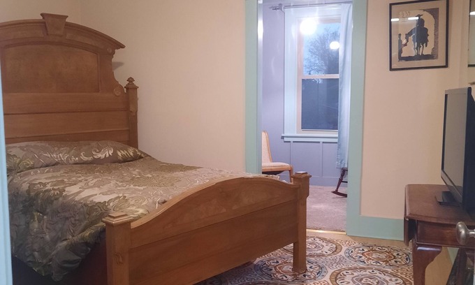 Big Sandy Casa | Freshly remodeled vintage 2 bedroom