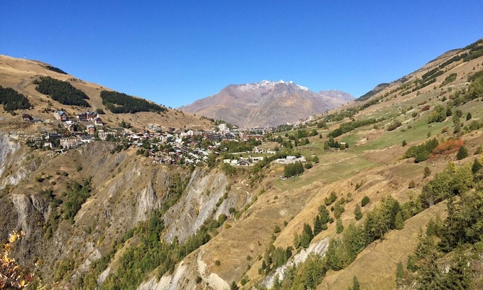 Mont-de-Lans Apartamento | Newly renovated apartment for 10/12, ski-in ski-out, magnificent view