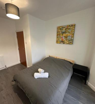 Luton Apartamento | Freshly Renovated Flat just minutes from Luton Airport with Private parking