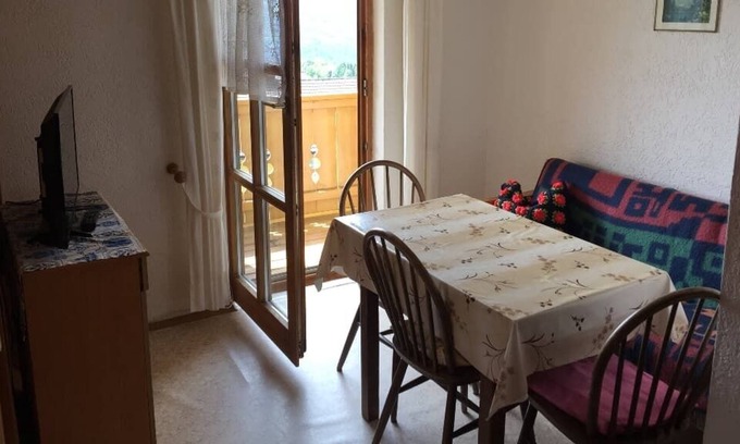 Untergriesbach Apartamento | Agradable y espacioso apartamento con balcón orientado al sur