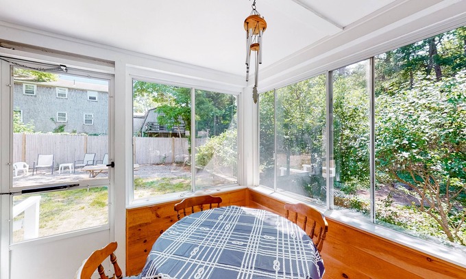 South Dennis Cabaña | Freydis Glen | Dog-friendly cottage in South Dennis with firepit - walk to bay