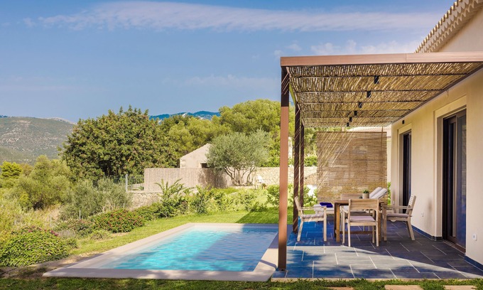 Menegata Villa | FRG Villas : Villa Cantare