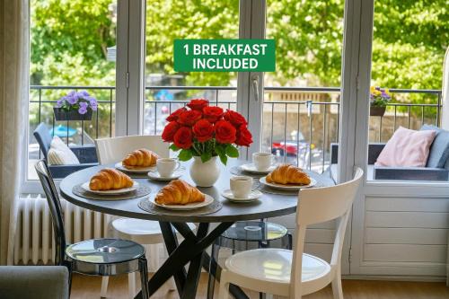 Riou - Petit Juas - Av de Grasse Apartamento | FRGK "Stanislas 2BR AC"