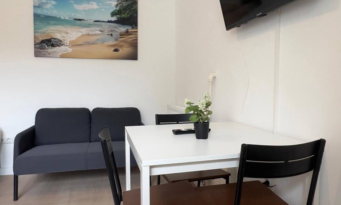 Neumuenster Casa | Friedrichstraße 8 W3 - 2 bedrooms
