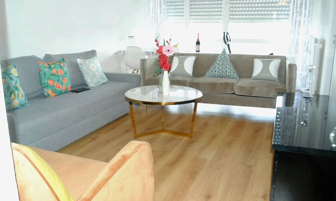 Aguado Apartamento | Friend-friendly Appartment with WiFi, TV, Balcony, etc