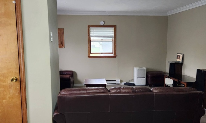Willseyville Apartamento | Friendly 2-Bedroom Getaway with Full Kitchen & Outdoor Space — near Ithaca
