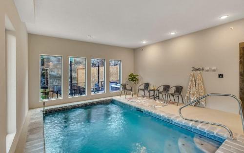 Pigeon Forge Villa | Friendly Bear Plunge