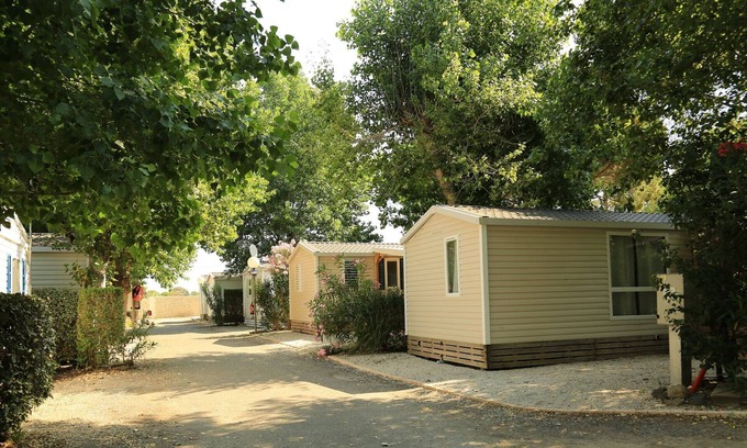 Le Grau-dʼAgde Cabaña | Camping acogedor cerca de la popular localidad costera de Le Cap d'Agde