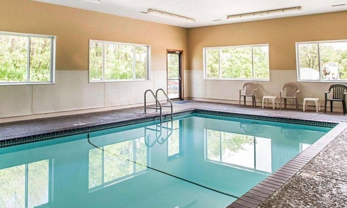 Quad Cities Casa | Friendly service coupled with value accommodations in Davenport !