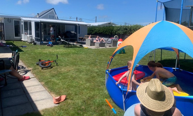 Foxton Beach Casa | Friends and Family Fun Times at Foxton Beach