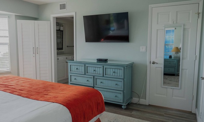 Tavernier Condominio | Friends' Getaway 1BR w/Ocean View, Pool & Beach