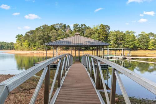 Reed Creek Casa | Friendship Cove Retreat w Dock