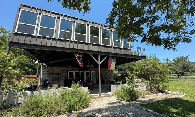 Leakey Casa | Frio River Paradise, Park Like River frontage, Pets Welcome, Fenced Yard!!