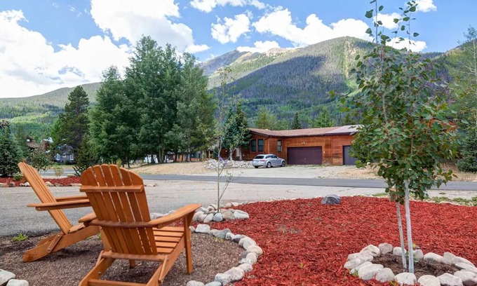 Frisco Apartamento | Frisco Mountain View Flat, cerca de Vail, Breck y Lake Dillon con garaje. Mascotas ok :)