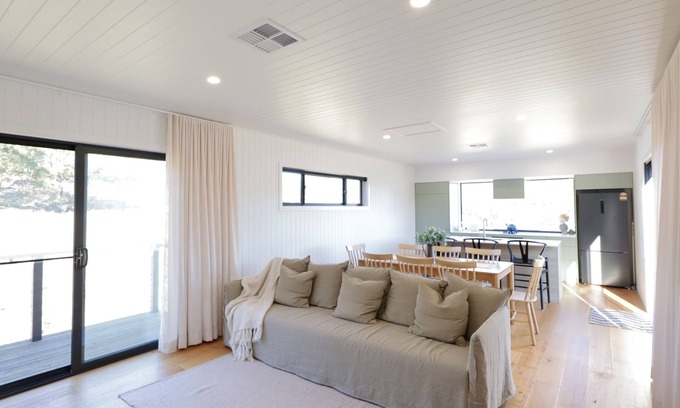 Tenterfield Otro | Frog Rock 2 bedroom off grid