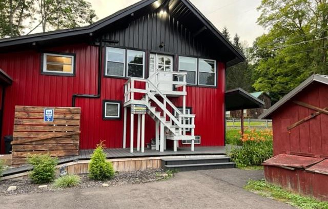 Blodgett Mills Apartamento | Froggy Goggle Barn