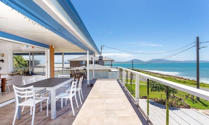 Taree Casa | "Frolic" at Crowdy Head