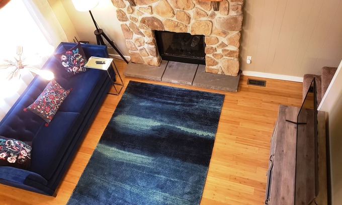 Thornhurst Casa | From $49/night - 1400sf self-checkin 3bd Modern Chalet