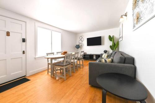 Poets Corner Apartamento | Front House 3 bedroom flat nice street, walk to BART, shops