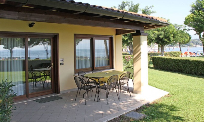 Monte Casa | Front Lake Resort Le Corti del Lago by Interhome