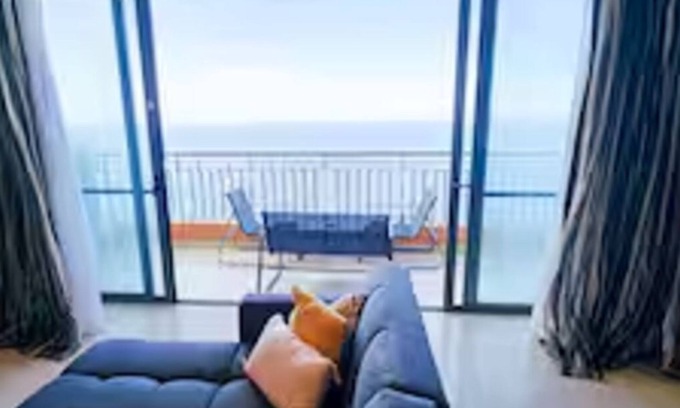 Madliena Apartamento | Front Sea View Spacious 3-Bedroom Apartment Sliema