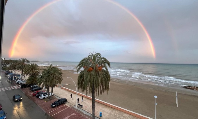 Torreblanca Apartamento | Bellísimas vistas frontales al mar primera línea de playa TORRENOSTRA SEA DREAM