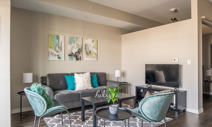 Court Avenue Entertainment District Apartamento | FRONTDESK Confluence on 3rd Apt Downtown Riverwalk Trails