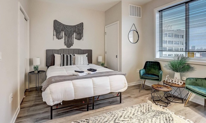 Brewerytown Apartamento | Frontdesk | Convenient Brewerytown Studio
