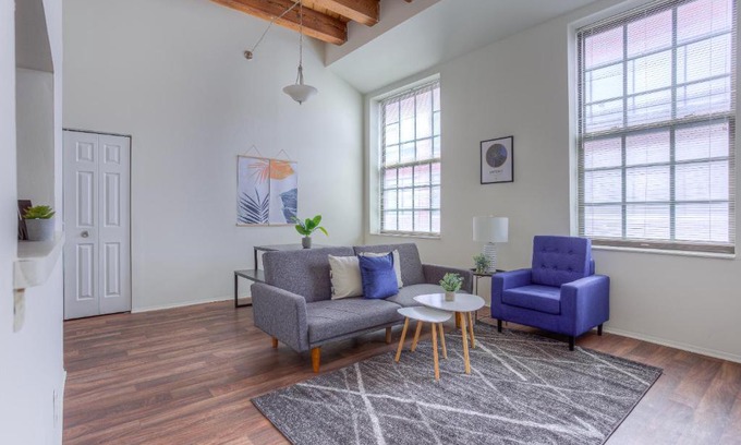 Detroit Apartamento | Frontdesk I River Place Apts Rivertown Detroit
