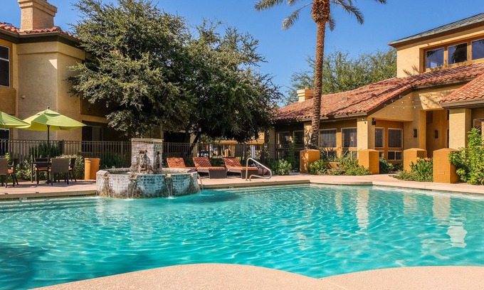 Paradise Valley Village Apartamento | FRONTDESK North Scottsdale Paradise Valley Apts