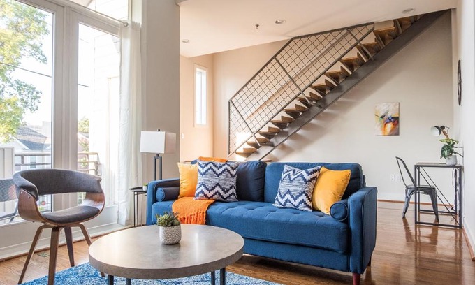 East Market District Apartamento | FRONTDESK NuLu Apts Louisville