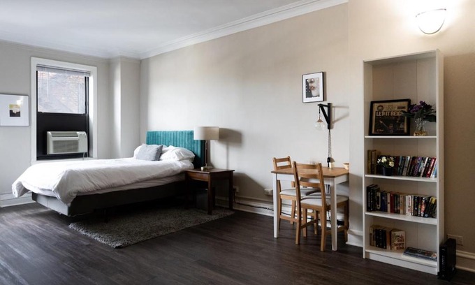 East Hyde Park Apartamento | FRONTDESK Pleasant Studio Apt near South Shore