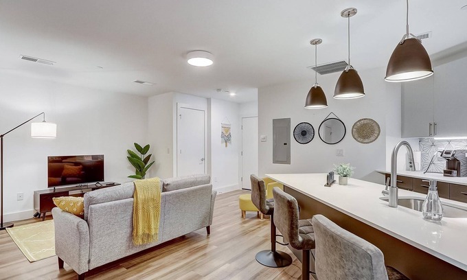 North Philadelphia West Apartamento | FRONTDESK The Glenwood Apts Brewerytown Philadelphia