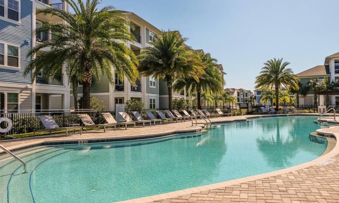 Golden Glades - The Woods Apartamento | Moderno apartamento de 1 dormitorio con balcón