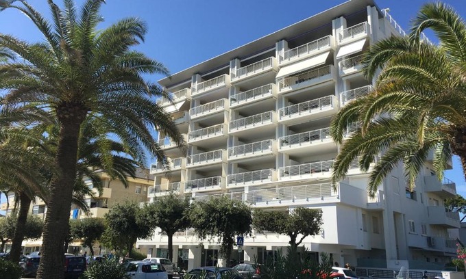 Giulianova Apartamento | FRONTE MARE-CENTRALE-Riviera Palace-Giulianova-Apartment-affitti solo da Sabato a Sabato