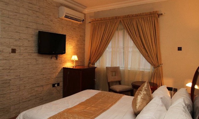 Ofin Hotel | Fryburg Suites