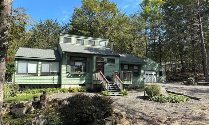 Standish Casa | Frye Island Getaway: Steps to the Beach + Backyard Garden Escape