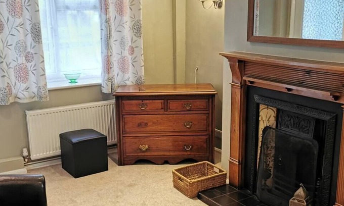 Scarborough Cabaña | Fryer's Cottage - Seamer Main Street