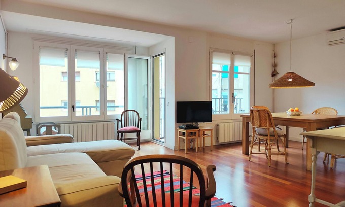 La Nova Esquerra de l'Eixample Apartamento | FS2 - ample 2 bedr apartm close to Hospital Clinic