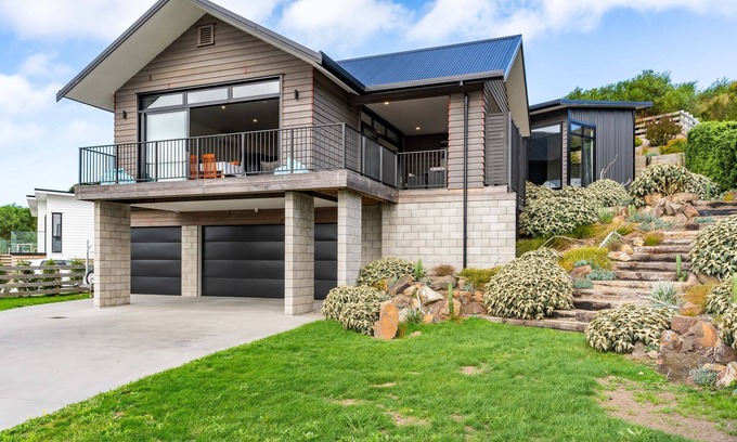 Mangawhai Heads Casa | Fuel for the Sol - Mangawhai Heads Holiday Home